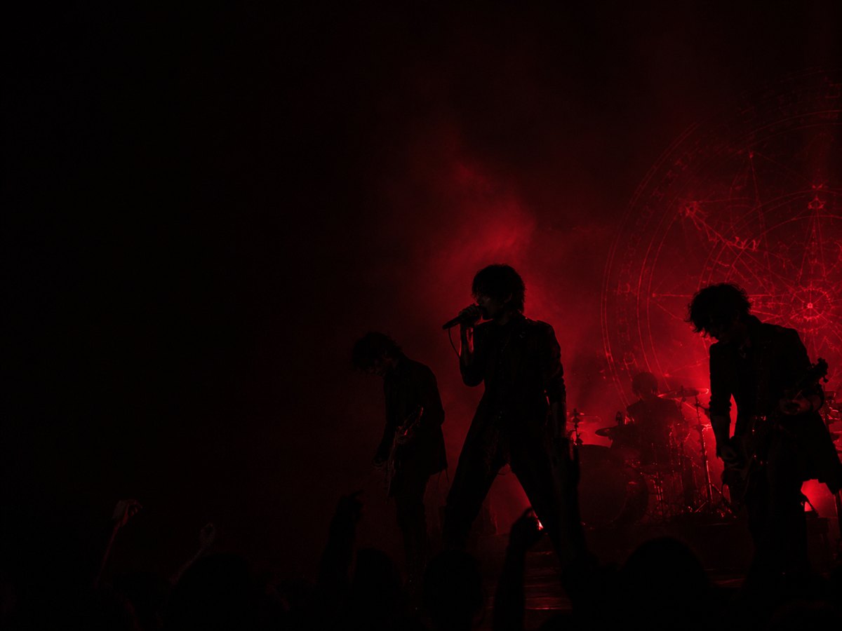 Dark live performance image